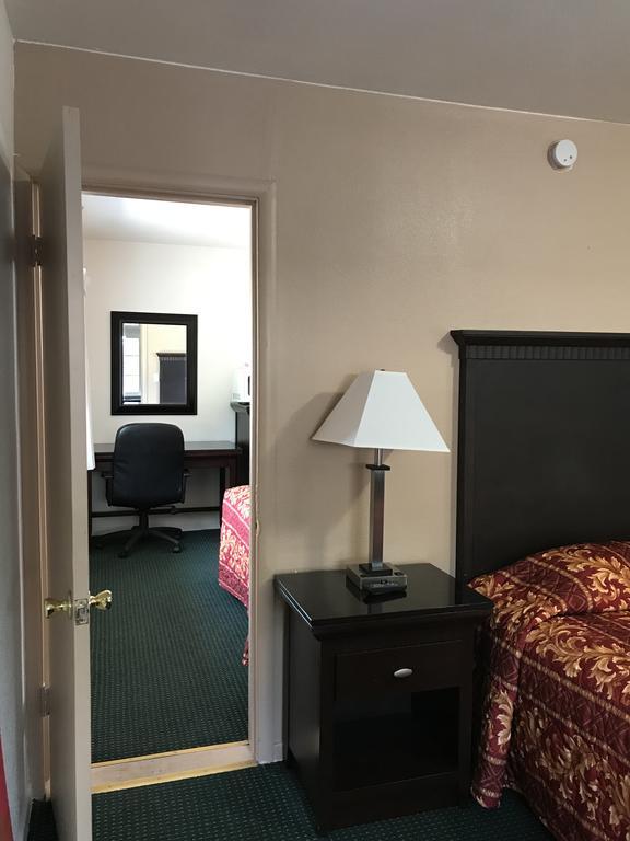 Townhouse Motel 위드 외부 사진
